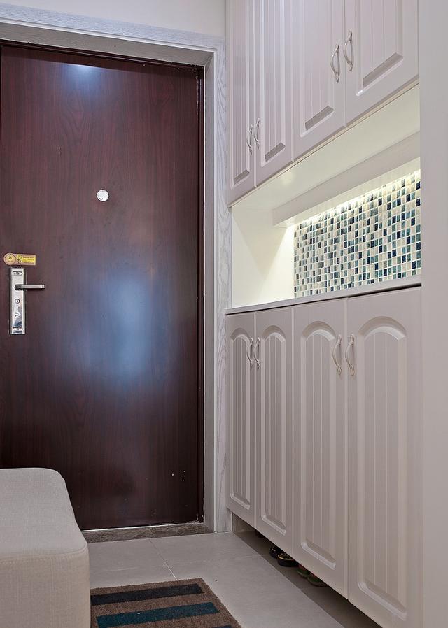 90㎡的三居室，普普通通的裝修風格，但是很溫馨。