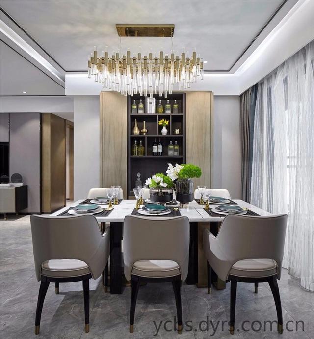 為大家分享的一套的很完美的現(xiàn)代簡約風格裝修方案。