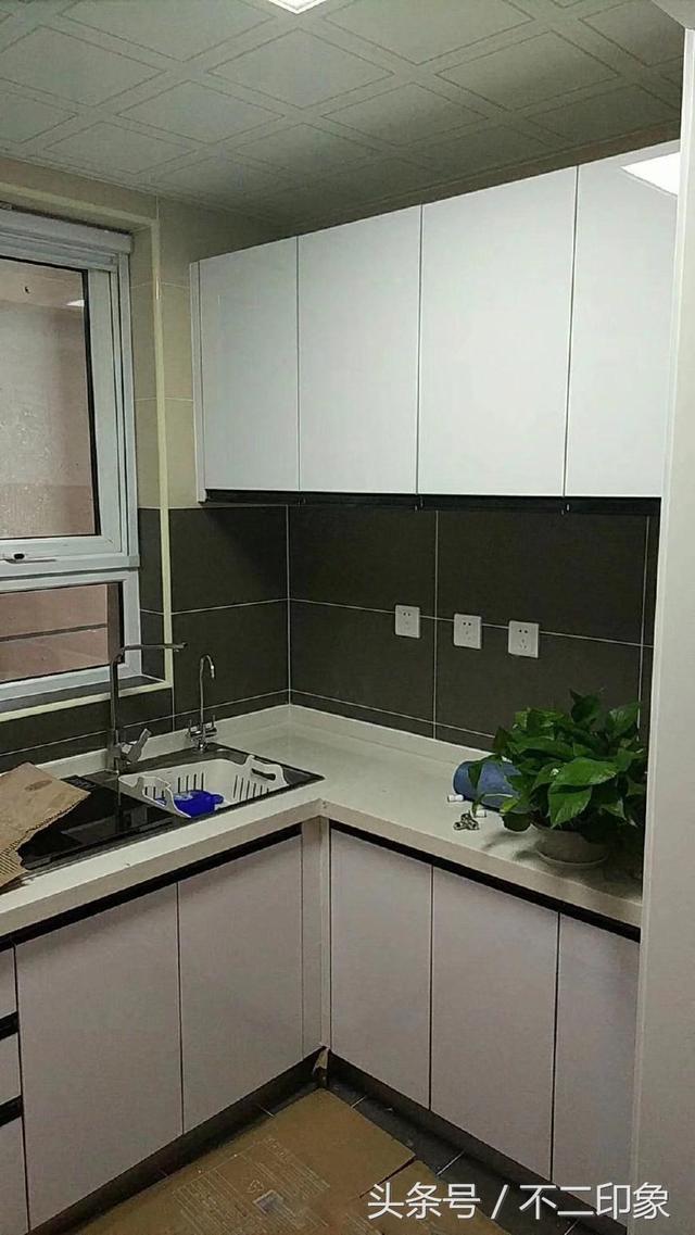 裝修花了3個(gè)月完成，全屋不做吊頂也很喜歡，忍不住曬曬！