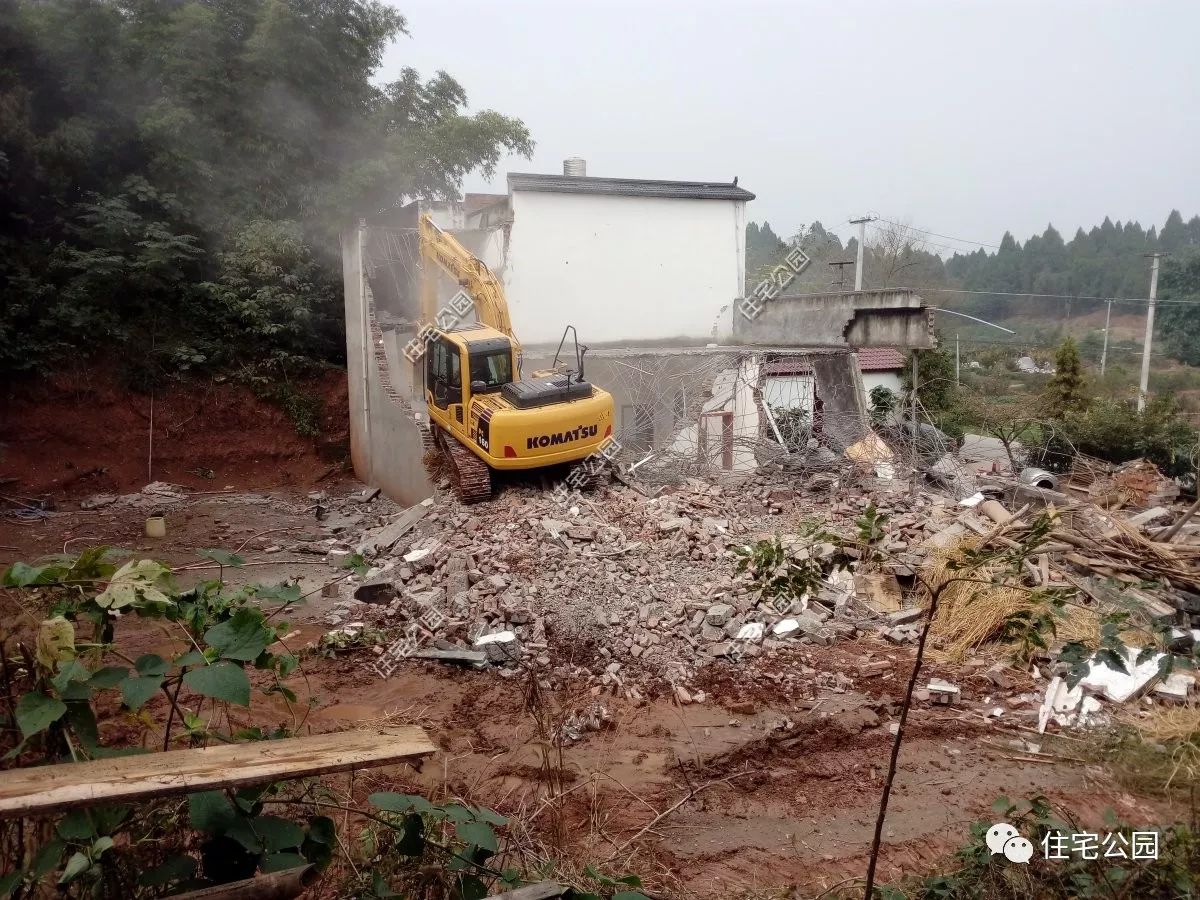 最走心的包工頭，力勸房主把筏基改成條基，省了一半的基礎錢！