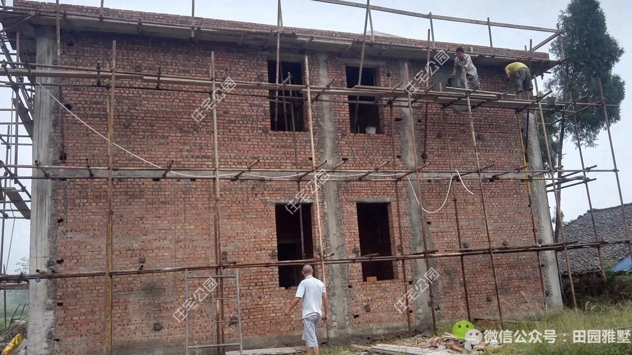 明星戶型神還原，37萬不僅路修好房建成，還把裝修化糞池也搞定了？丨施工隊作品展