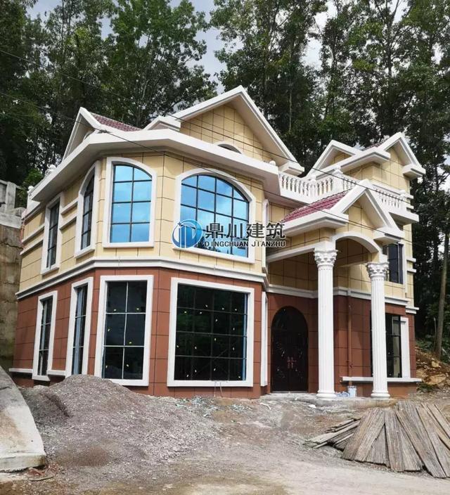 5套農村小別墅效果圖和實拍圖的對比，第1套100%還原效果圖，第3套造價才25萬