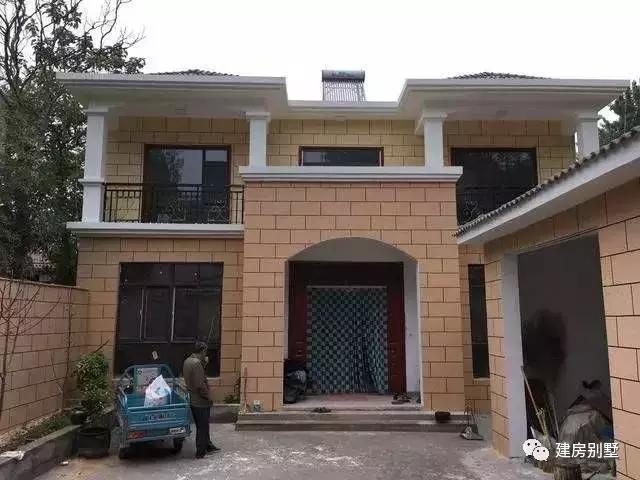 曬3棟兩層別墅完工的效果圖，同一個施工隊建的，風格完全不同，你喜歡哪個呢