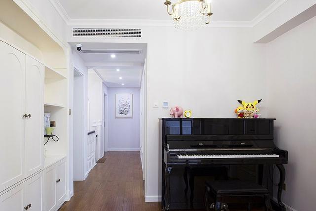 200平美式風格裝修，特別喜歡家里的后花園，可以享受花開的好時光。