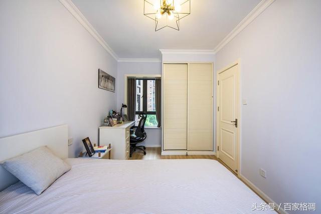 90后用92平裝修成現代簡約風格，花費了10萬，閨蜜看了都舍不得走。