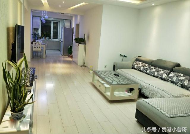 曬曬剛完工的105平方米的新房，現(xiàn)代簡約的風(fēng)格，效果真漂亮，電視墻最為亮眼