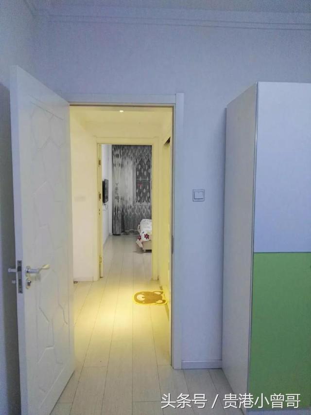 曬曬剛完工的105平方米的新房，現(xiàn)代簡約的風(fēng)格，效果真漂亮，電視墻最為亮眼