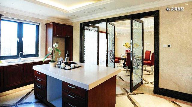 2層歐式別墅設計圖，這樣的外觀和布局，精致也很氣派