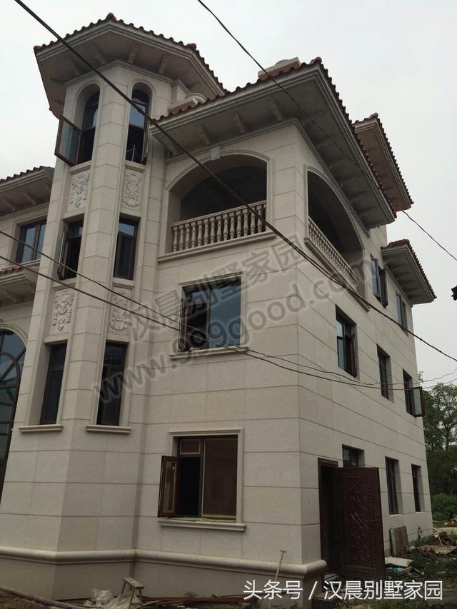 超級耐看的四層別墅設(shè)計圖，簡約時尚，不易過時，實景+效果圖+平面圖+裝修圖，完美！