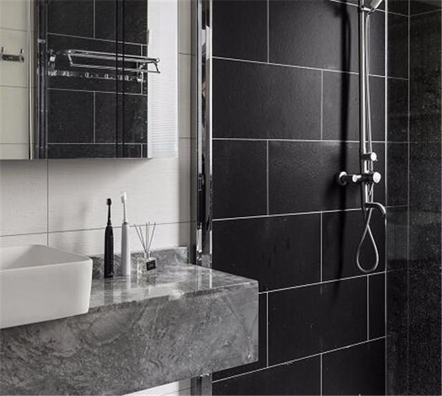 三居室裝修的簡約風格，設計非常大氣，大包11萬。