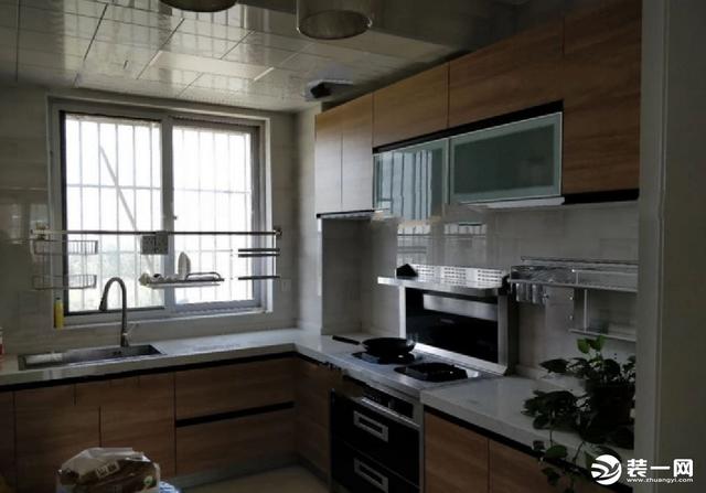 90平的三居室從簡美風格裝修成了混搭，別有一番韻味。