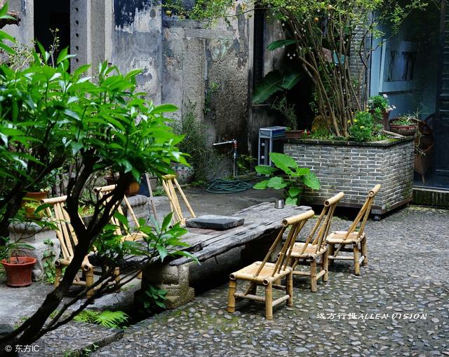 13.3X11.9米中式二層別墅設計圖，帶車庫，想必會勾起你對家鄉(xiāng)的思念。