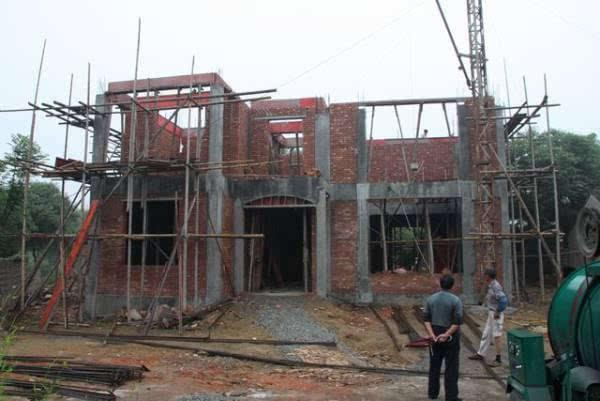 三層農村自建房，戶型方方正正，布局合理，高端大氣，有面子，造價30萬。