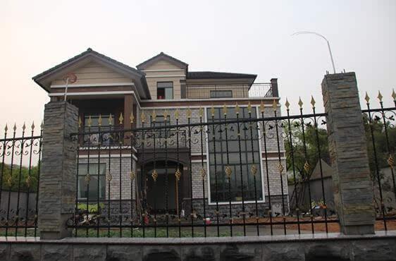 三層農村自建房，戶型方方正正，布局合理，高端大氣，有面子，造價30萬。