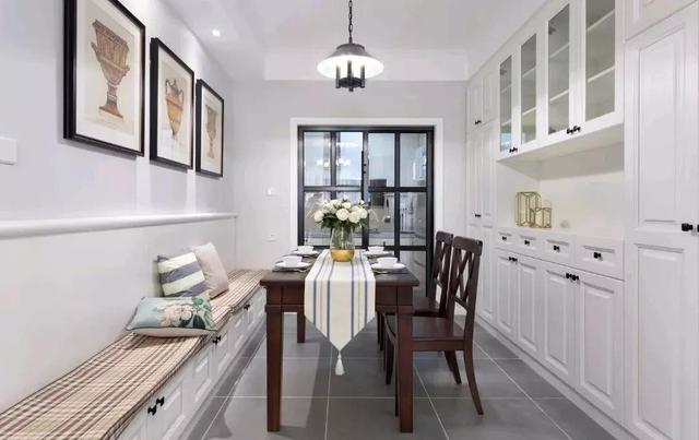 現(xiàn)代美式風(fēng)格100平裝修，最亮眼的是吧臺(tái)，可以做沙發(fā)墻。