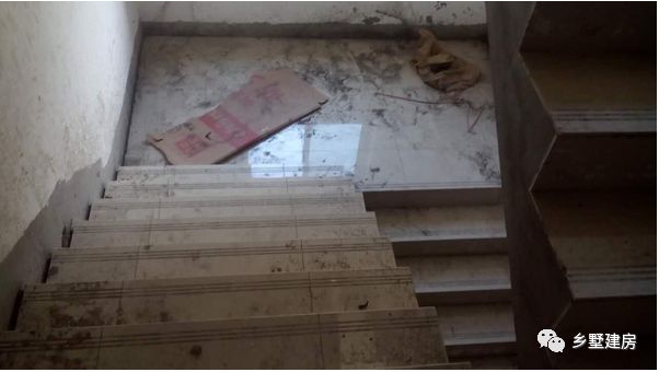 農村自建房樓梯間做多大比較好？樓梯設計注意的4個問題