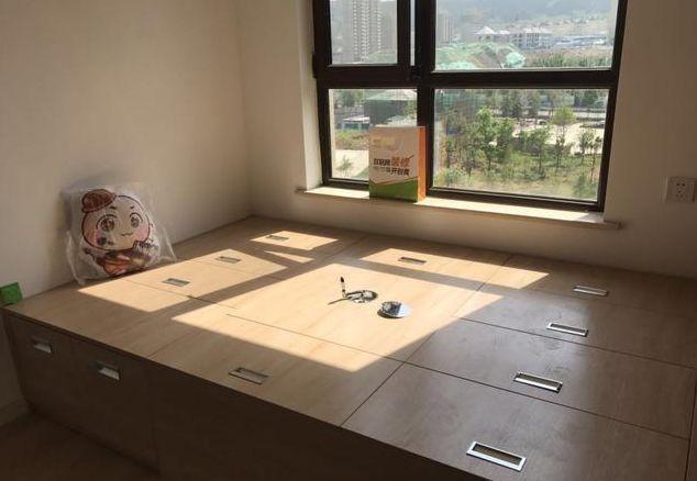 全包花了12萬做的簡裝裝修，很多朋友也來看了，也是說挑不出毛病，裝修還不錯。