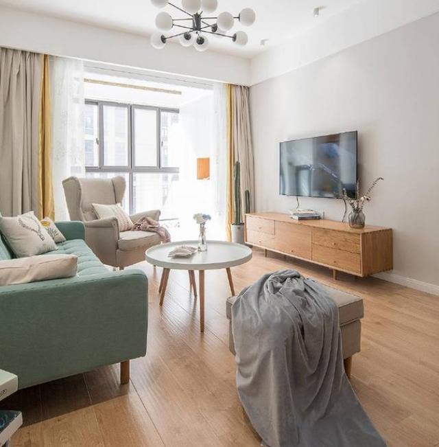 新房100平簡歐風(fēng)格裝修完成，簡單大方，臥室溫馨舒適，太美了。