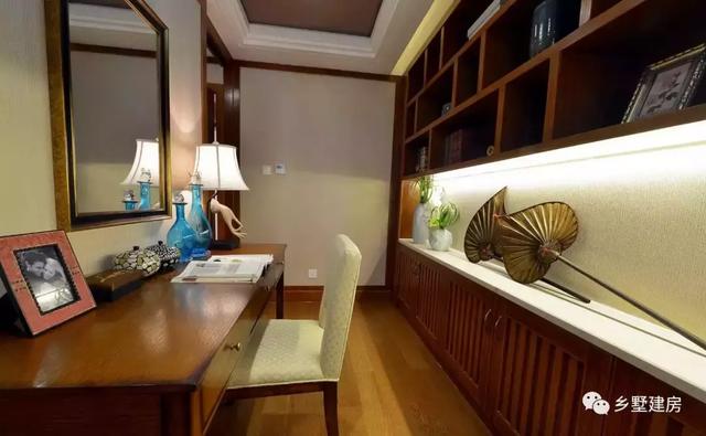 一款帶地下室的農(nóng)村別墅設(shè)計圖，簡單大方，不宜過時