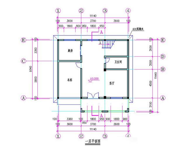 占地120平的三層農(nóng)村自建房，帶車(chē)庫(kù)+大露臺(tái)，戶(hù)型簡(jiǎn)單大氣，造價(jià)30萬(wàn)以?xún)?nèi)。