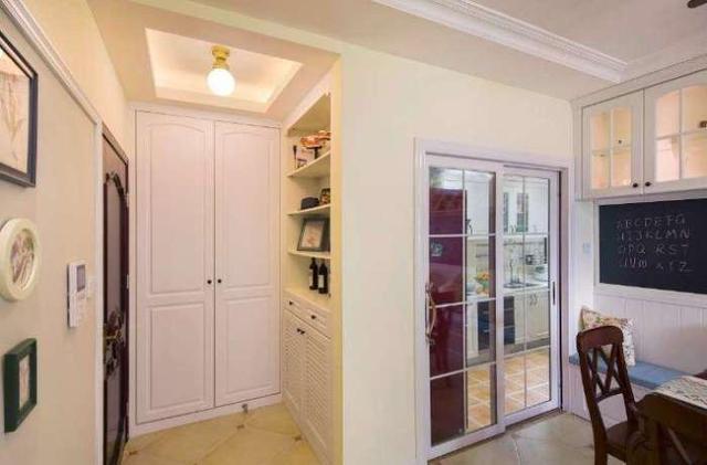 100平的新房老婆花19萬裝修，特別喜歡餐廳的卡座，美觀實用