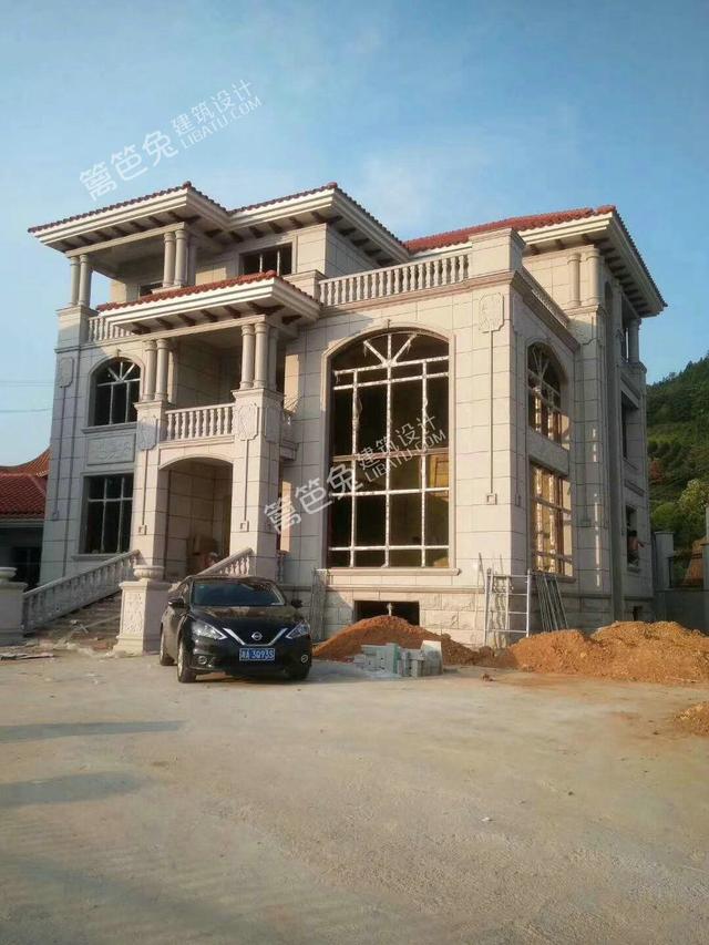 歐式豪華別墅設計圖，外觀獨特，造價低廉！