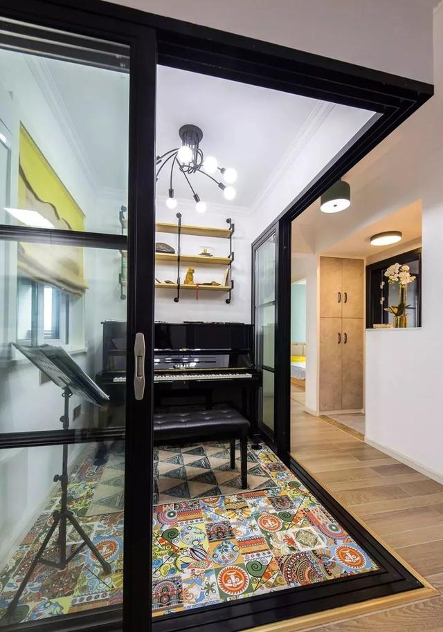 76平米簡約北歐風裝修，客廳沙發背景墻簡單又好看！