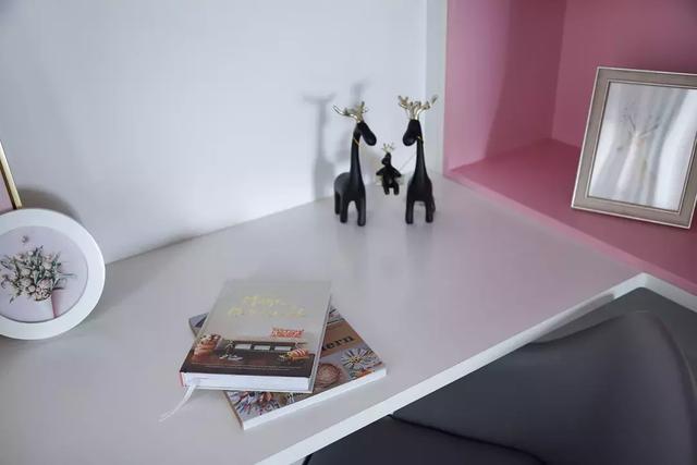 117平現代簡約風格裝修案例，簡單大方，尤其是臥室粉色調的裝修，看著就美醉了！