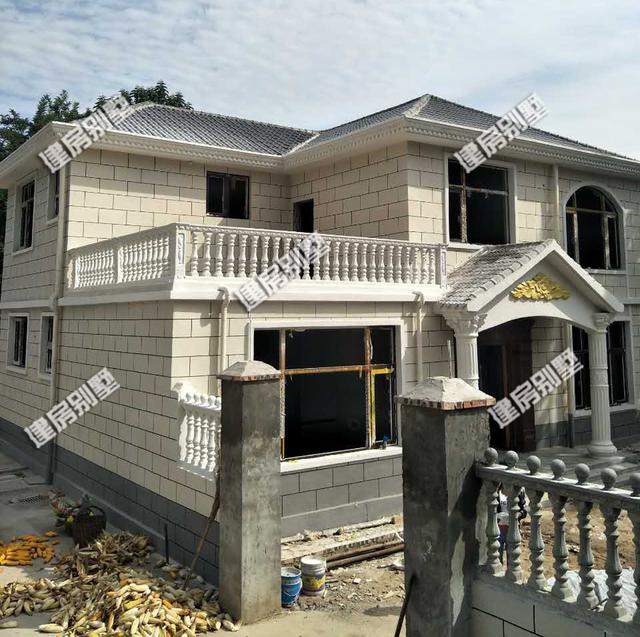 河南小伙25萬建二層小別墅設計圖，您還在等什么？