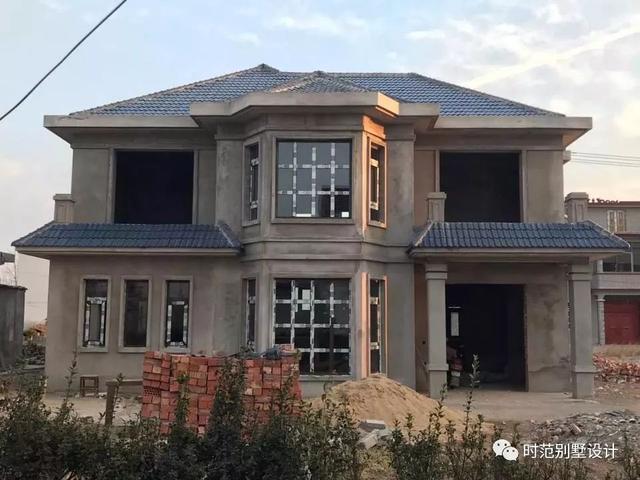 兩層歐式小戶型別墅設計圖，挑高客廳+衣帽間，高端上檔次。