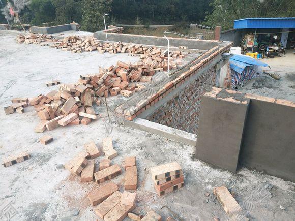 為提升生活質(zhì)量，四川農(nóng)村自建一層平頂別墅，包工240一平劃算嗎？