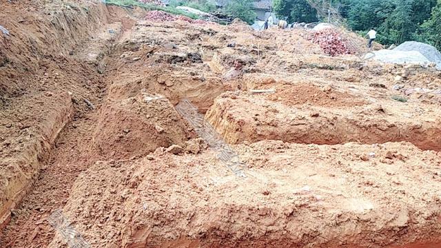 為提升生活質(zhì)量，四川農(nóng)村自建一層平頂別墅，包工240一平劃算嗎？