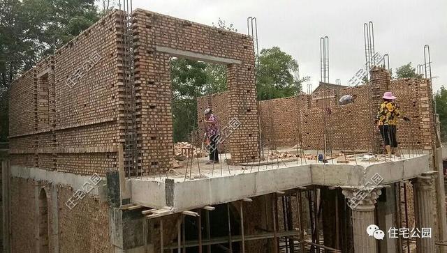 專業施工隊980元每平，還包主體外裝，農村自建房這樣的價格根本不算貴