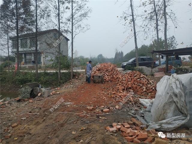 建房材料價格猛漲，4個月之內水泥從375漲到520，農村蓋房成了無底洞