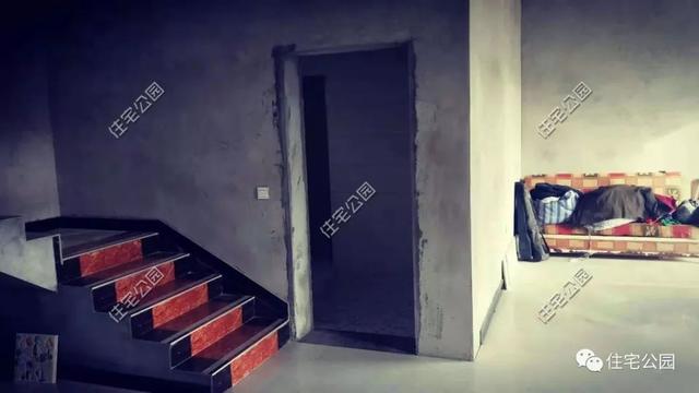 農村小伙自畫結構圖，不到20萬建成兩層小別墅，怎么做到的？