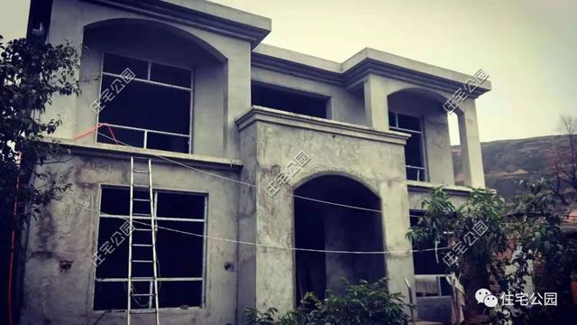 農村小伙自畫結構圖，不到20萬建成兩層小別墅，怎么做到的？