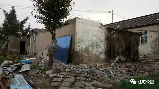 江蘇農(nóng)村花了50萬(wàn)建成的平房別墅，這樣光伏發(fā)電的屋面見(jiàn)過(guò)么