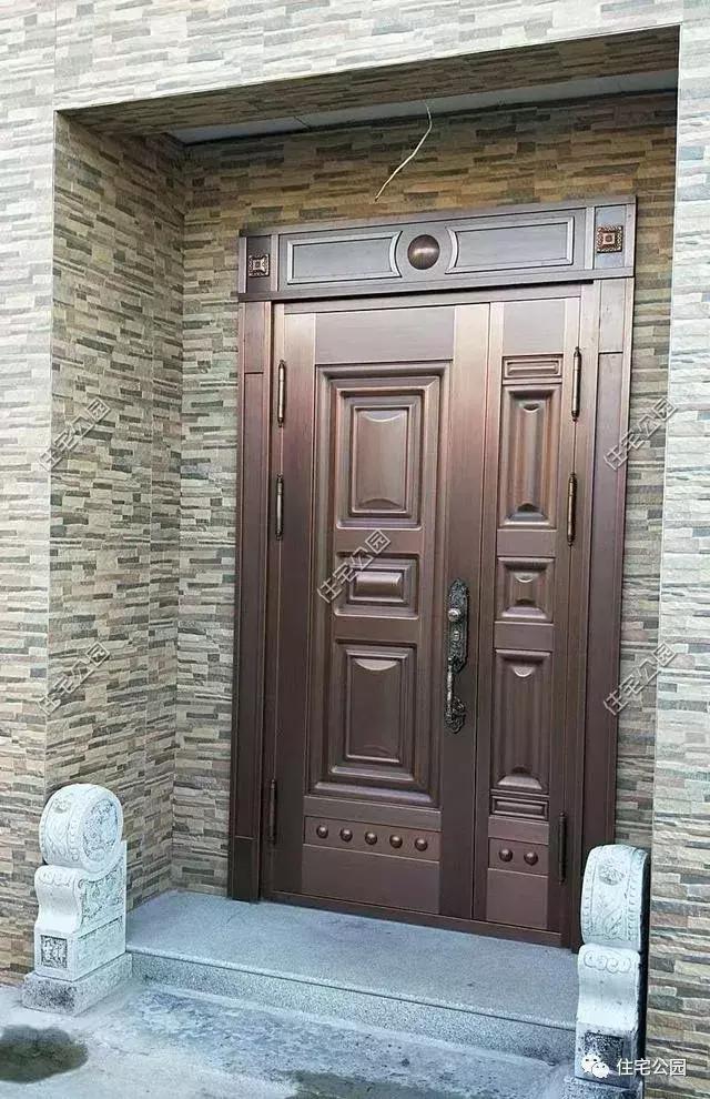 江蘇農(nóng)村花了50萬(wàn)建成的平房別墅，這樣光伏發(fā)電的屋面見(jiàn)過(guò)么