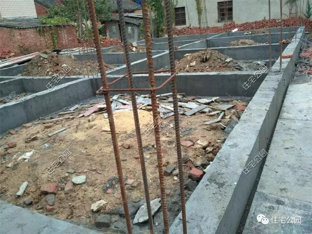 趁熱鬧來曬曬我的新房子，帶大院的兩層小洋樓，27萬蓋好美滋滋