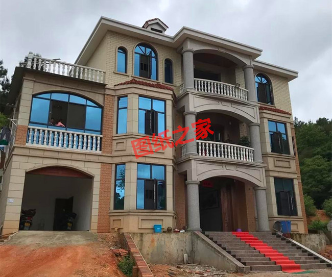 戶型好的三層帶獨(dú)立車庫的樓房設(shè)計(jì)圖,含外觀效果圖