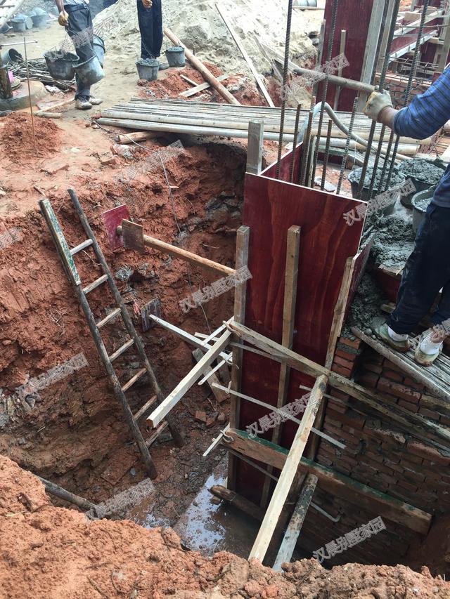 這套二層別墅，光基礎(chǔ)就花了3萬，顏值不夠，施工來湊！