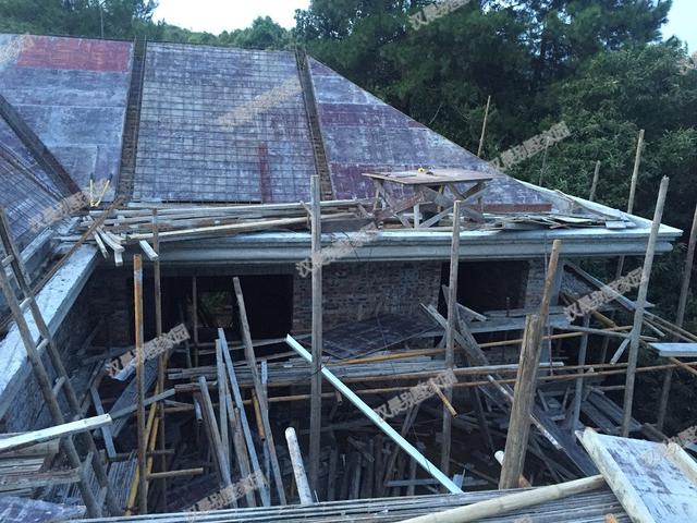 這套二層別墅，光基礎(chǔ)就花了3萬，顏值不夠，施工來湊！