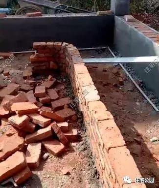 40萬建成農(nóng)村養(yǎng)老別墅，全村唯一的挑空客廳，真是美滋滋的！