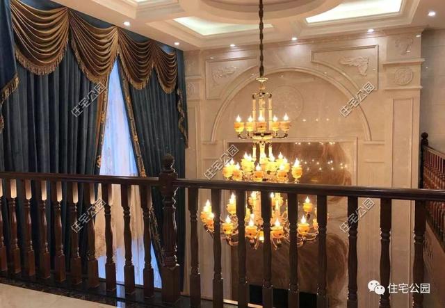 為了回老家工作的女兒，江西父母建三層別墅，小院裝修全做好120萬