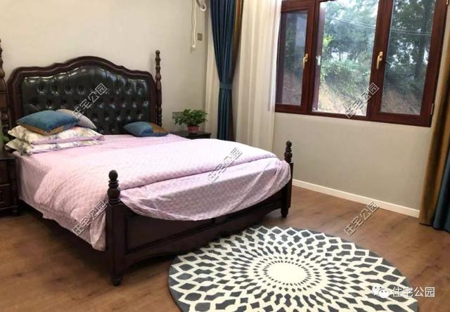 為了回老家工作的女兒，江西父母建三層別墅，小院裝修全做好120萬