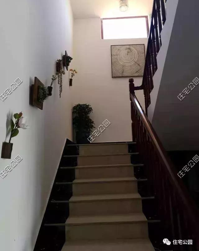 湖南農村自建2層漂亮別墅，土建50萬裝修70萬，這樣式真漂亮