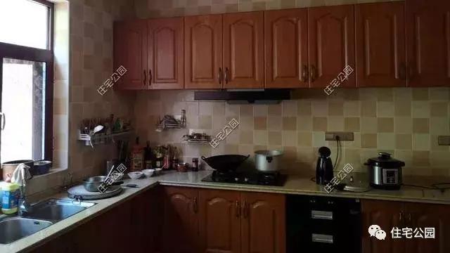 湖南農村自建2層漂亮別墅，土建50萬裝修70萬，這樣式真漂亮