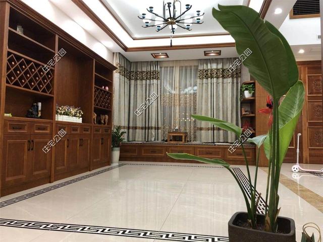 紅磚缺貨，石子每車1200，花了150萬終于建起這棟農村三層別墅