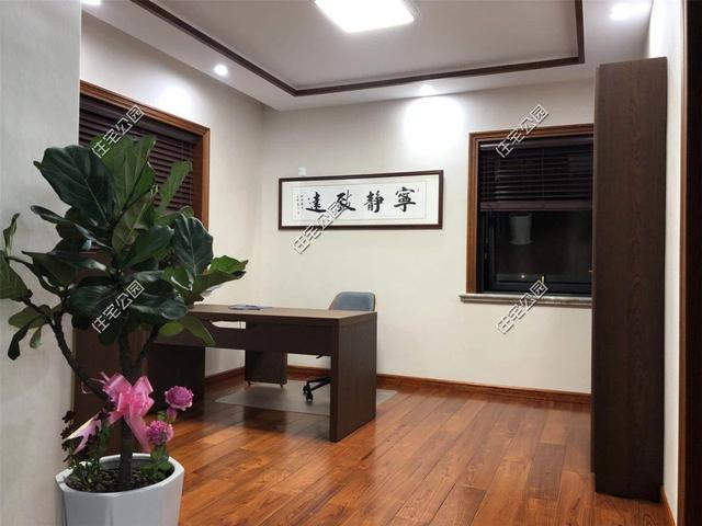 紅磚缺貨，石子每車1200，花了150萬終于建起這棟農村三層別墅