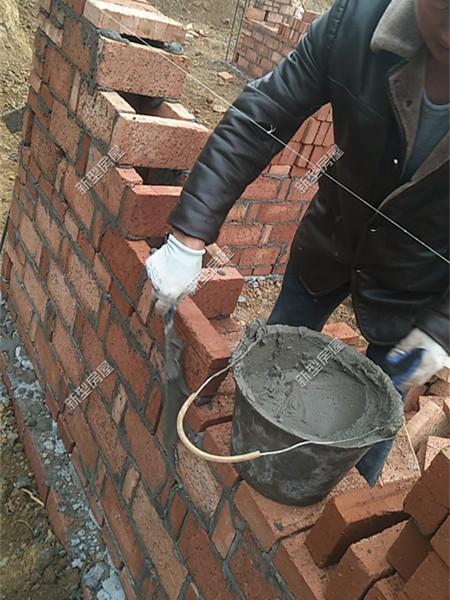 農村小伙建房內外墻全砌空斗墻，你覺得這樣結實嗎？